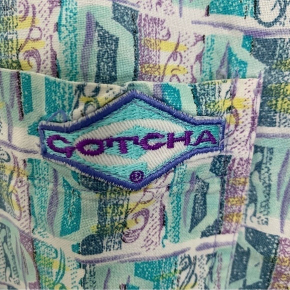 Vintage Gotcha Wild Hawaiian Print Collared Shirt No Tag Fits Mens M Surf Rad - Picture 7 of 17